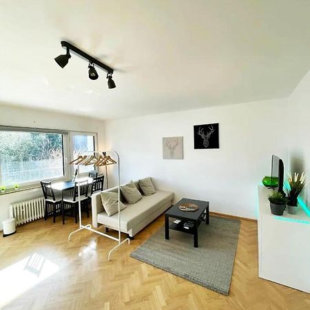 Cozy Apartment With Kitchen + Balcony New! เอสเซน ภายนอก รูปภาพ